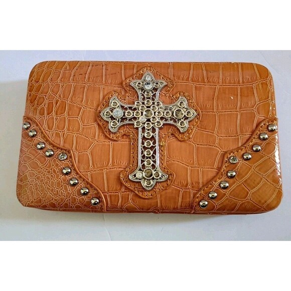 Hananel Wallet Clutch Rhinestone Cross Tan Croc Print Check Book Cover Snap New - Picture 1 of 10